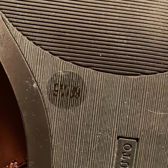 - Vince Camuto two tone riding boots, size 9M - Picture 7 of 11